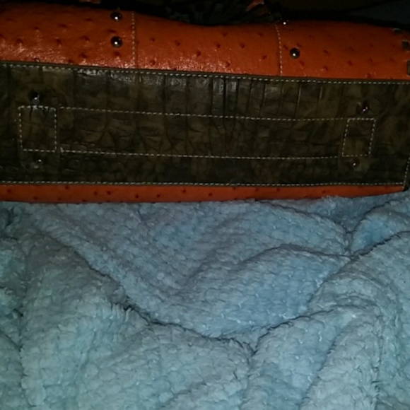 M.C. Purse - Picture 2 of 5